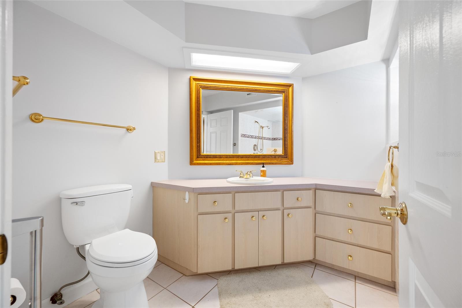 11 COUNTRY CLUB DR #11, LARGO, FL, 33771