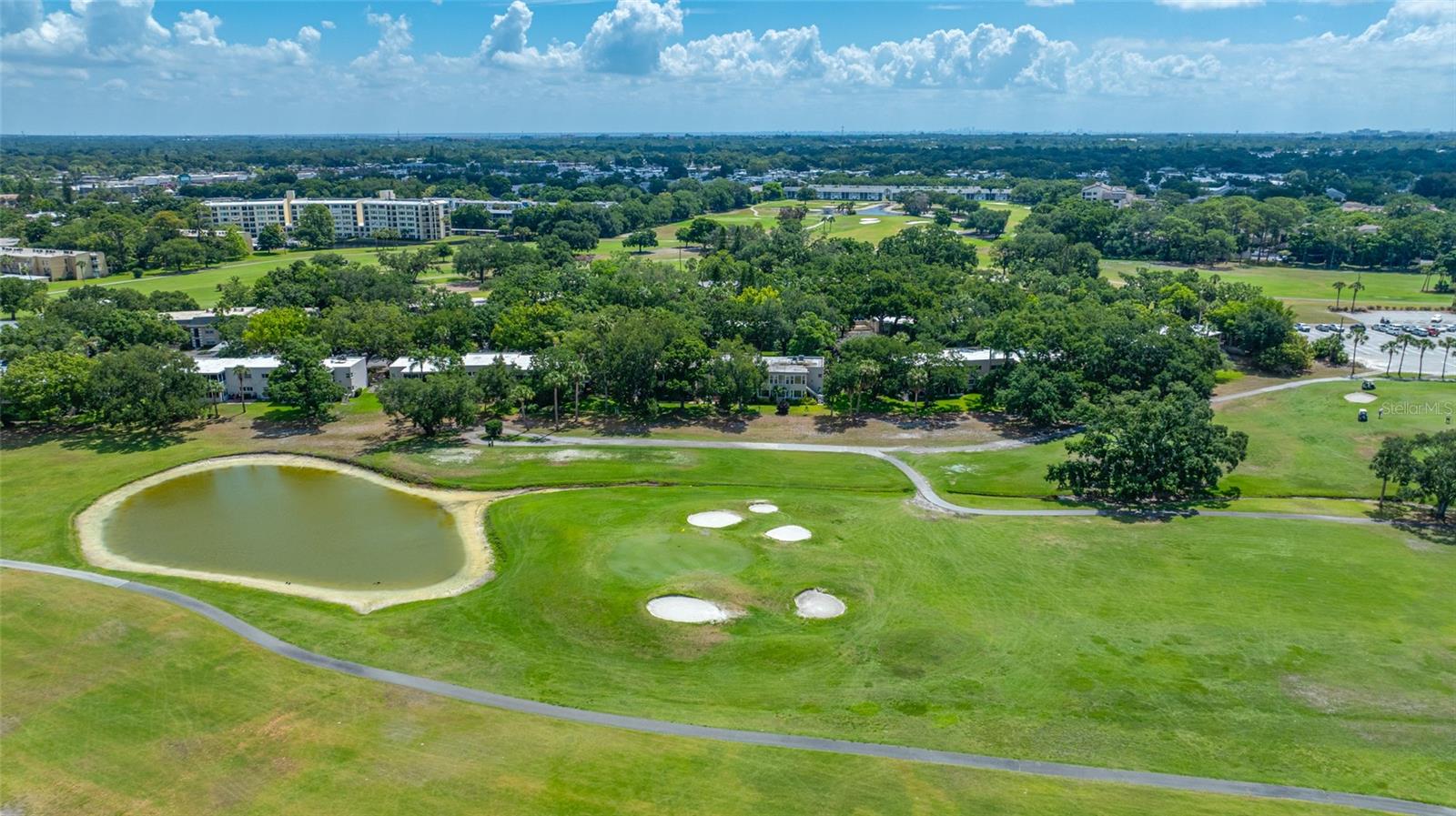 11 COUNTRY CLUB DR #11, LARGO, FL, 33771