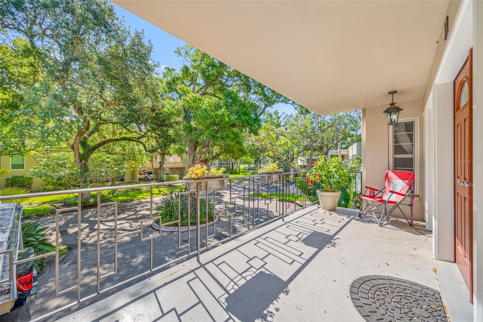 11 COUNTRY CLUB DR #11, LARGO, FL, 33771