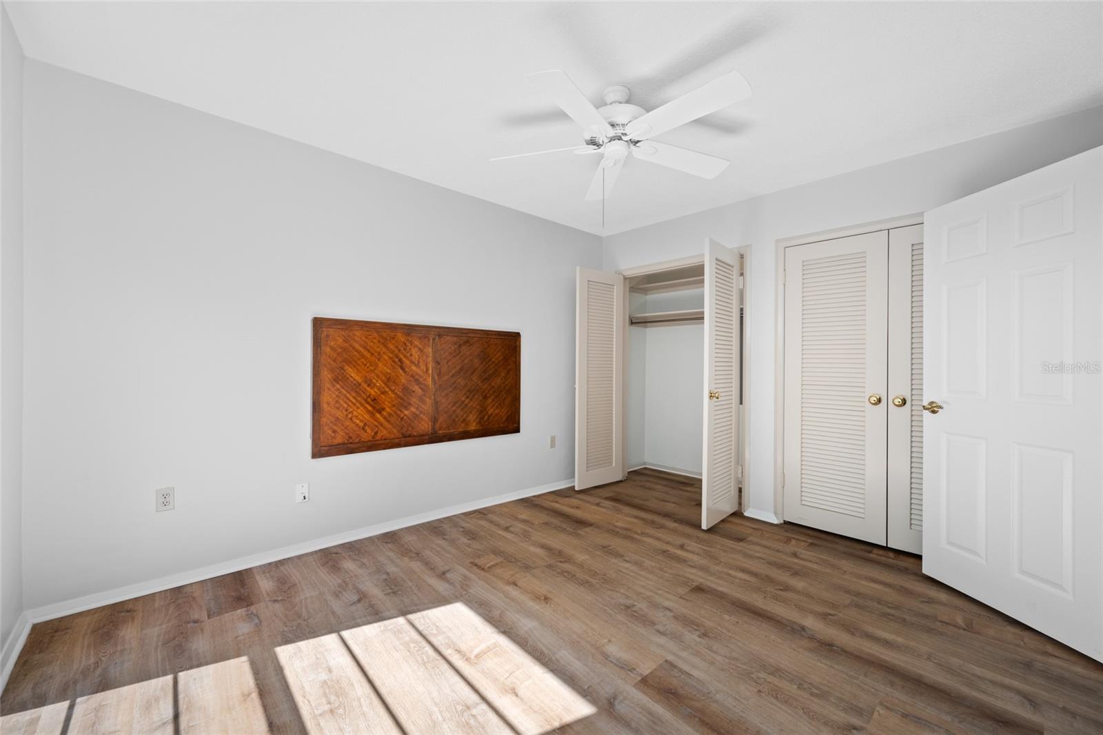 11 COUNTRY CLUB DR #11, LARGO, FL, 33771
