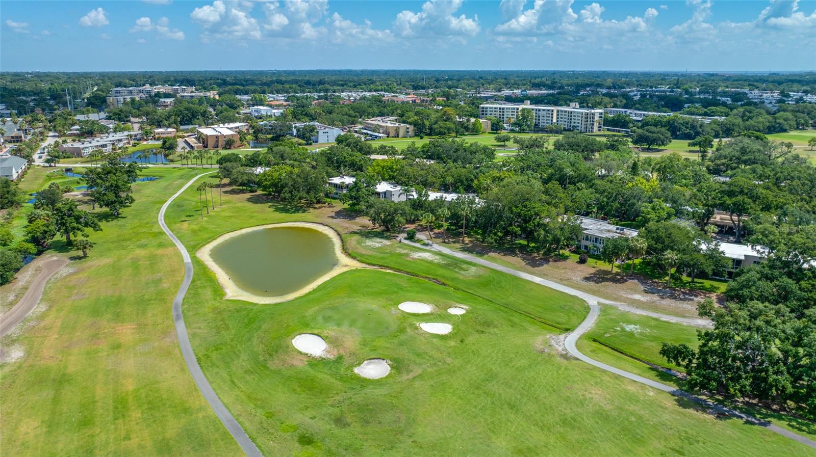 11 COUNTRY CLUB DR #11, LARGO, FL, 33771