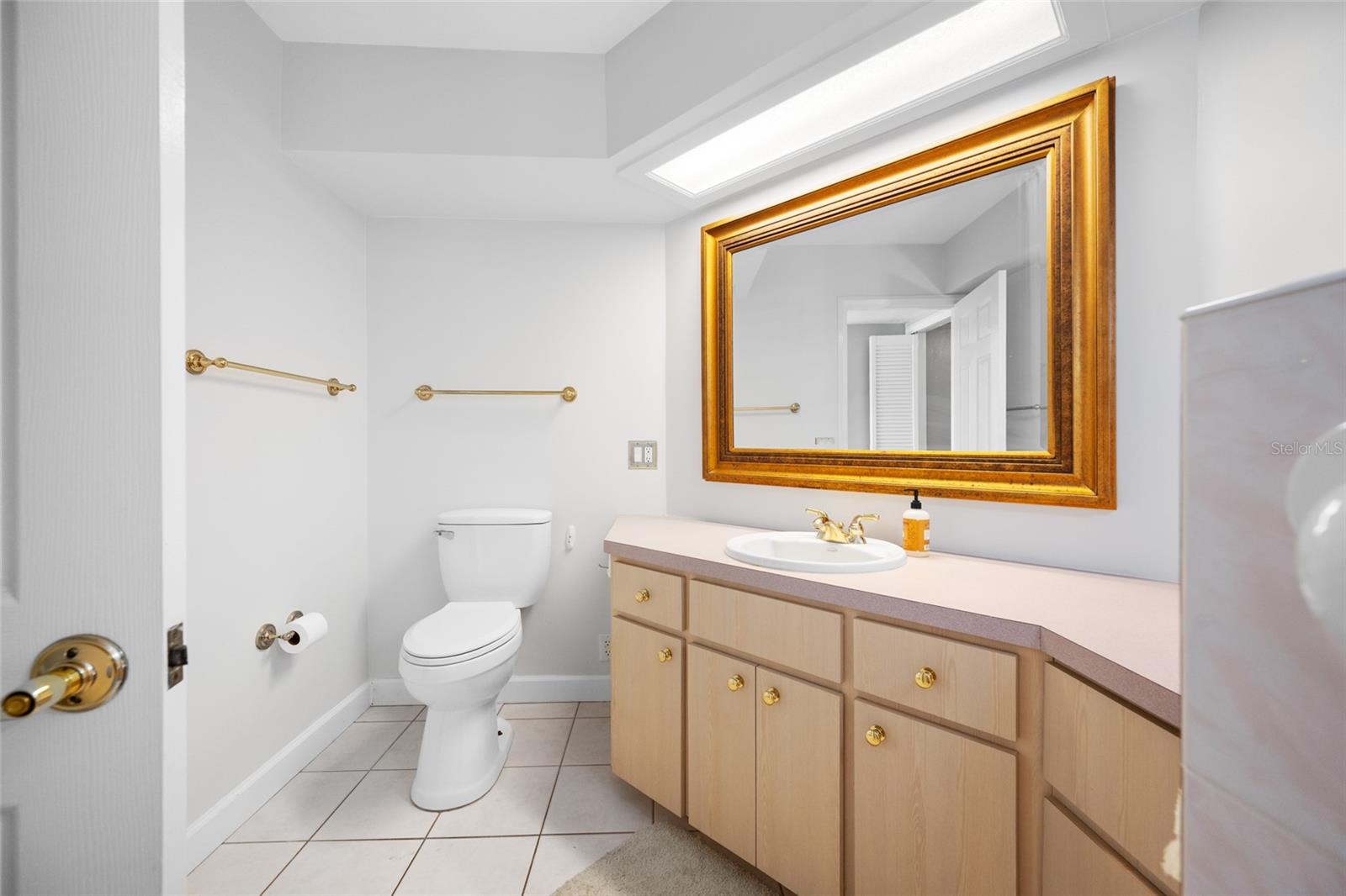 11 COUNTRY CLUB DR #11, LARGO, FL, 33771