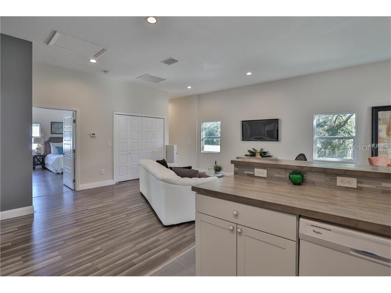 2204 GRANT ST, TAMPA, FL, 33605