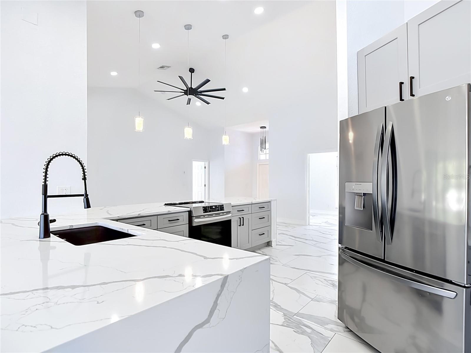 2503 AVIATION PKWY, CAPE CORAL, FL, 33904