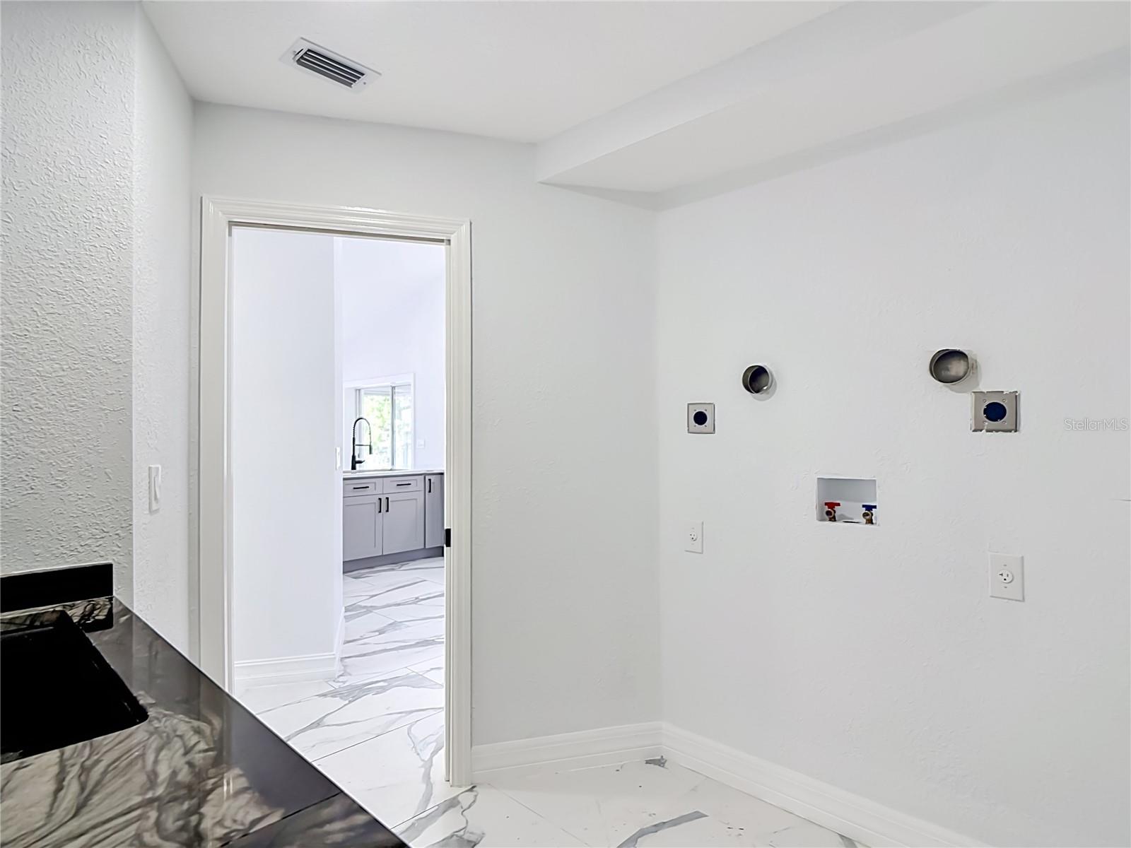 2503 AVIATION PKWY, CAPE CORAL, FL, 33904