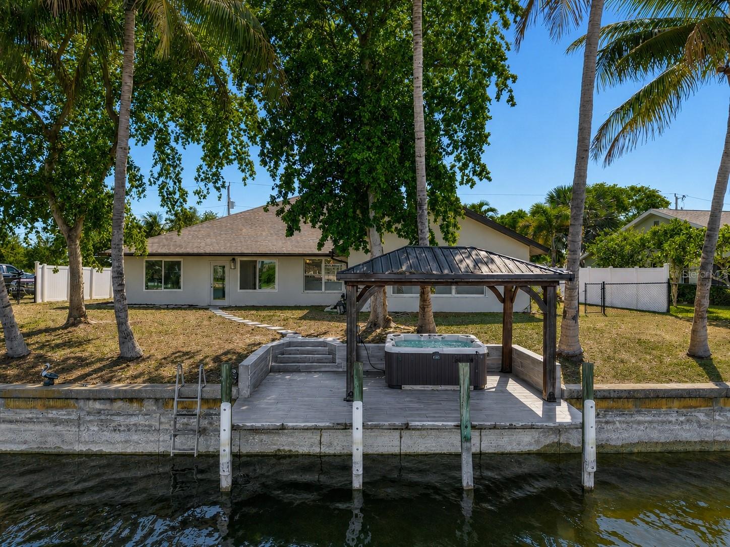 2503 AVIATION PKWY, CAPE CORAL, FL, 33904