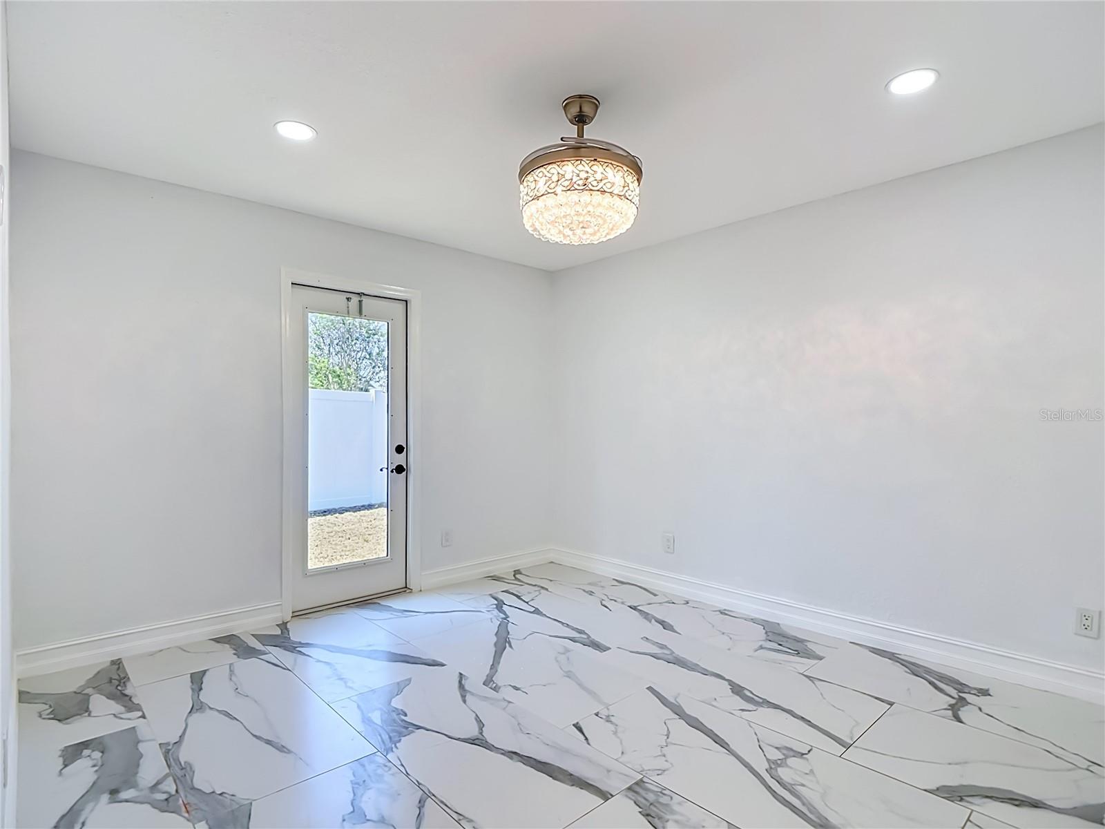2503 AVIATION PKWY, CAPE CORAL, FL, 33904