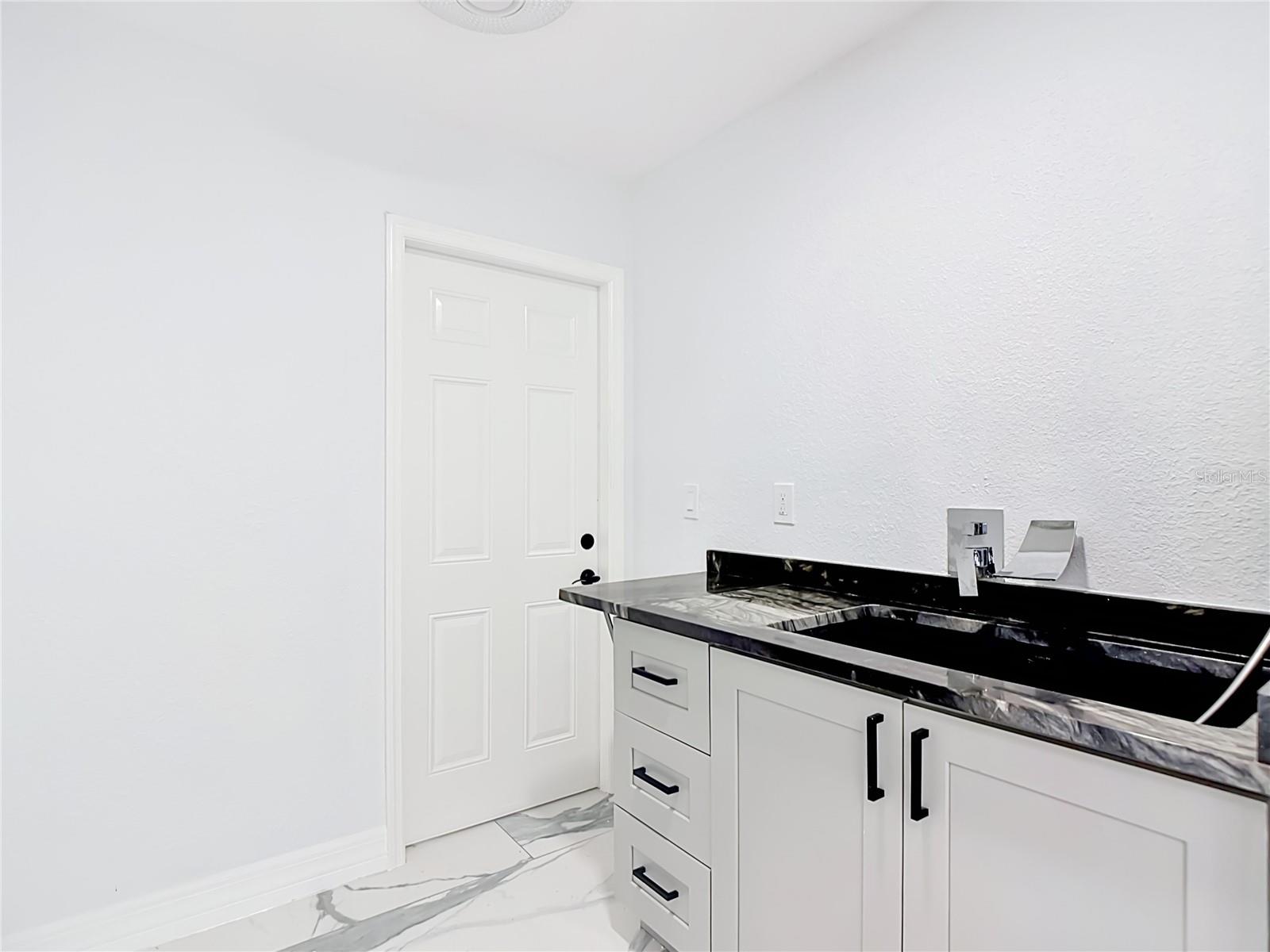 2503 AVIATION PKWY, CAPE CORAL, FL, 33904