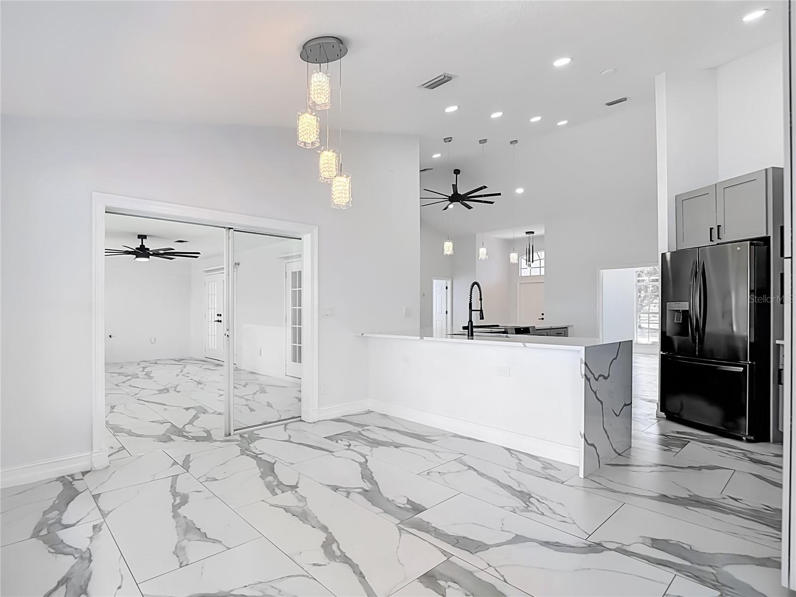 2503 AVIATION PKWY, CAPE CORAL, FL, 33904