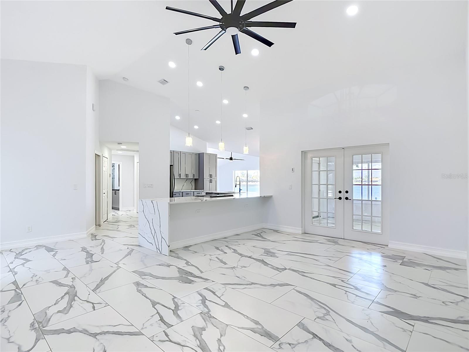 2503 AVIATION PKWY, CAPE CORAL, FL, 33904