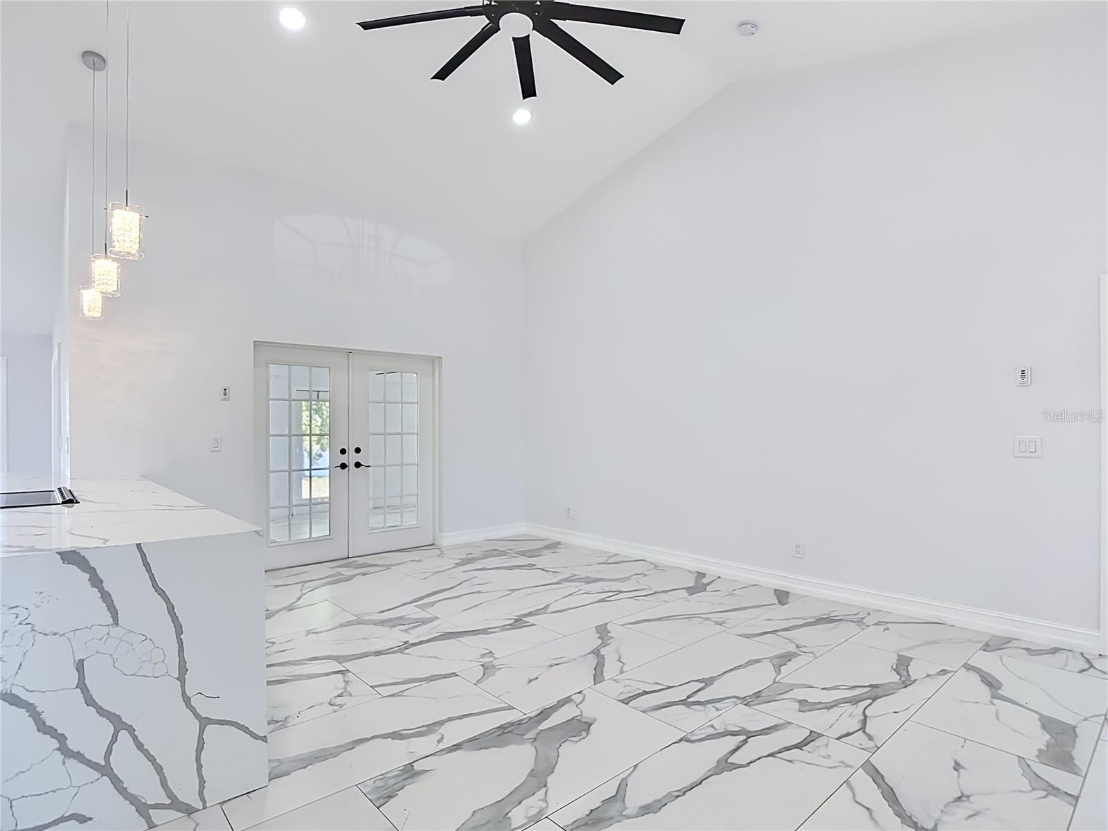 2503 AVIATION PKWY, CAPE CORAL, FL, 33904