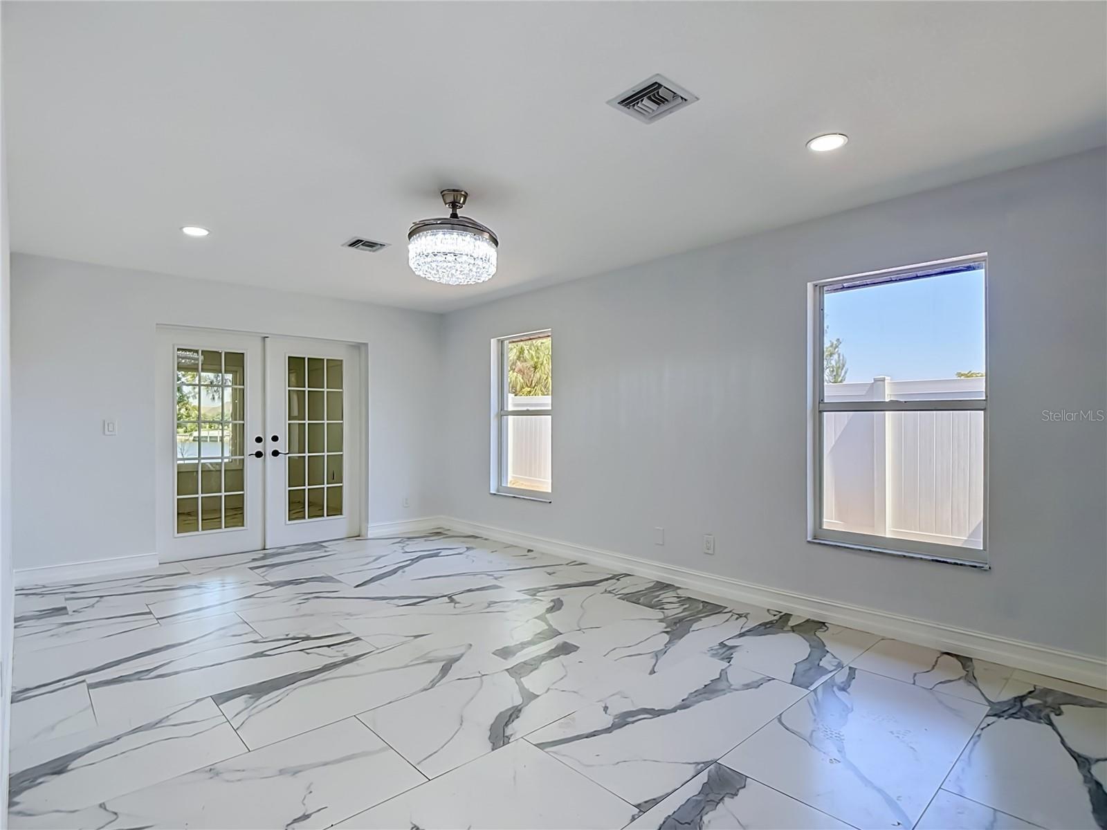 2503 AVIATION PKWY, CAPE CORAL, FL, 33904