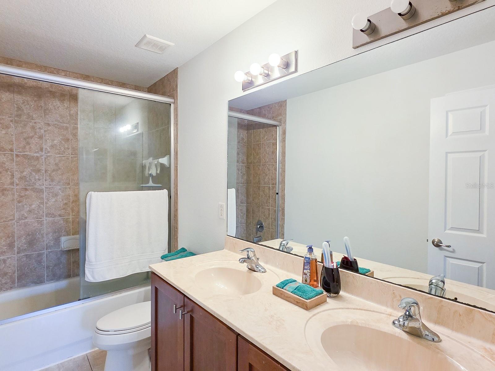 13 RIVER OAKS WAY, PALM COAST, FL, 32137