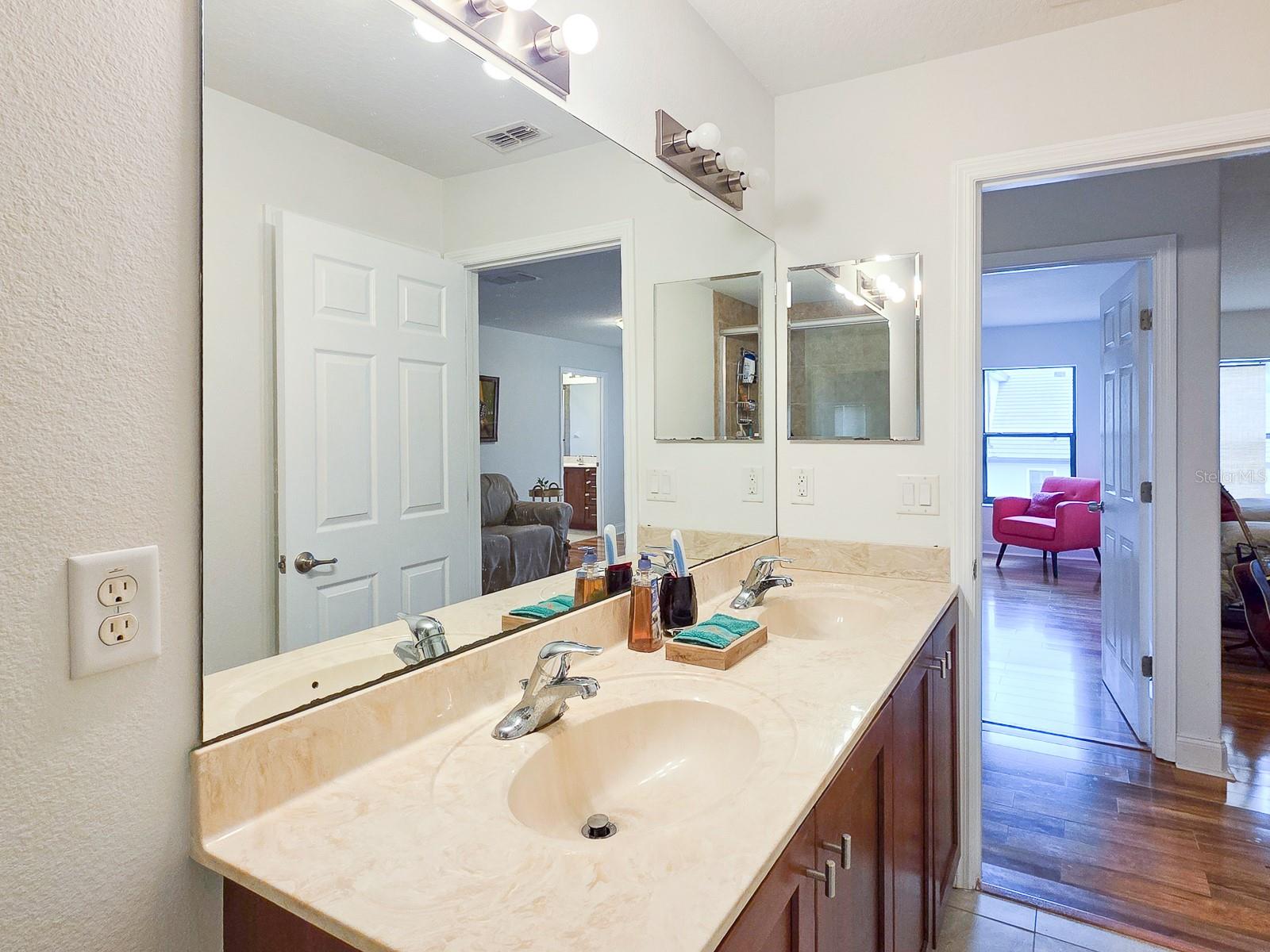 13 RIVER OAKS WAY, PALM COAST, FL, 32137
