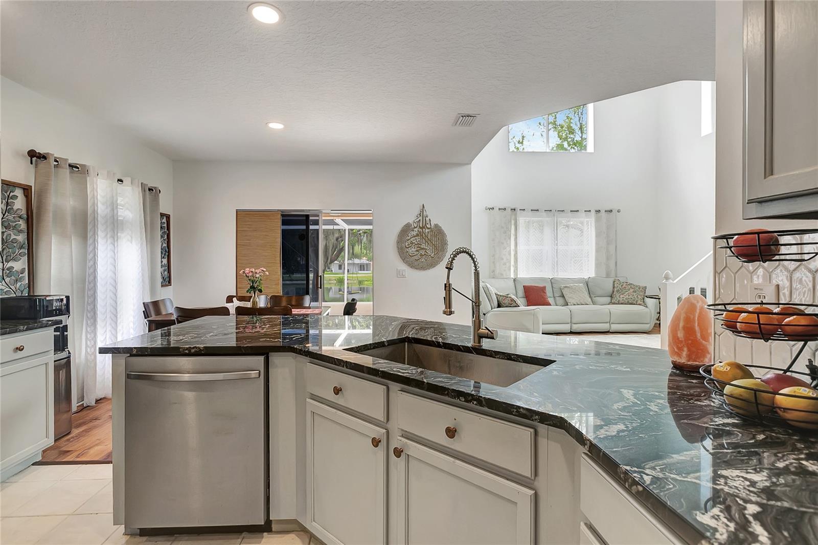 18147 CANAL POINTE ST, TAMPA, FL, 33647