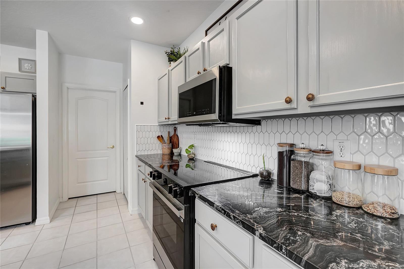 18147 CANAL POINTE ST, TAMPA, FL, 33647