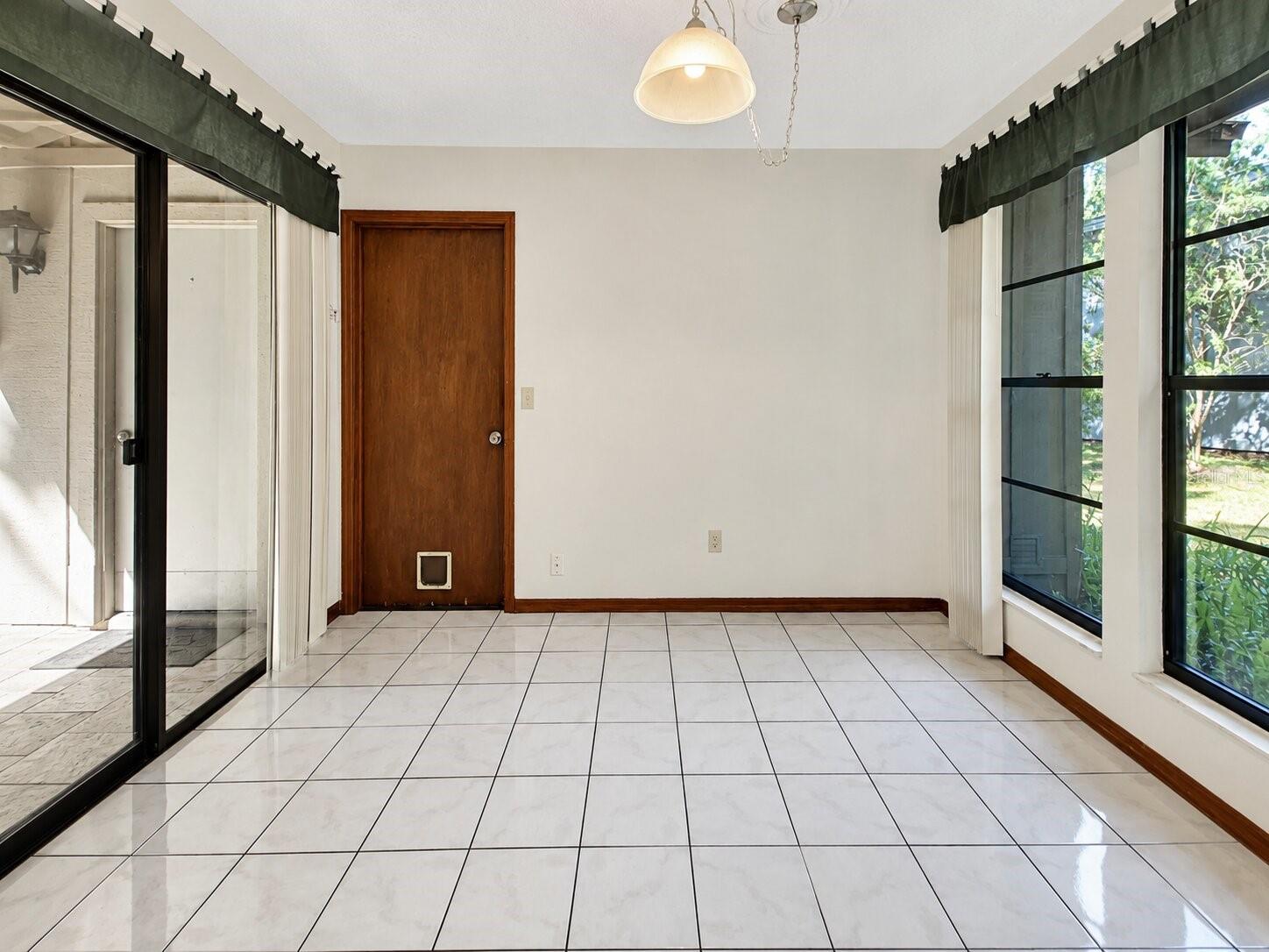 28 RAMBLEWOOD TRL, DELAND, FL, 32724
