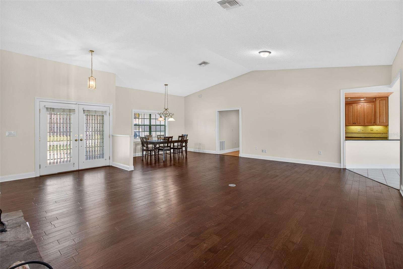 2135 VANCE AVE, PALM HARBOR, FL, 34683