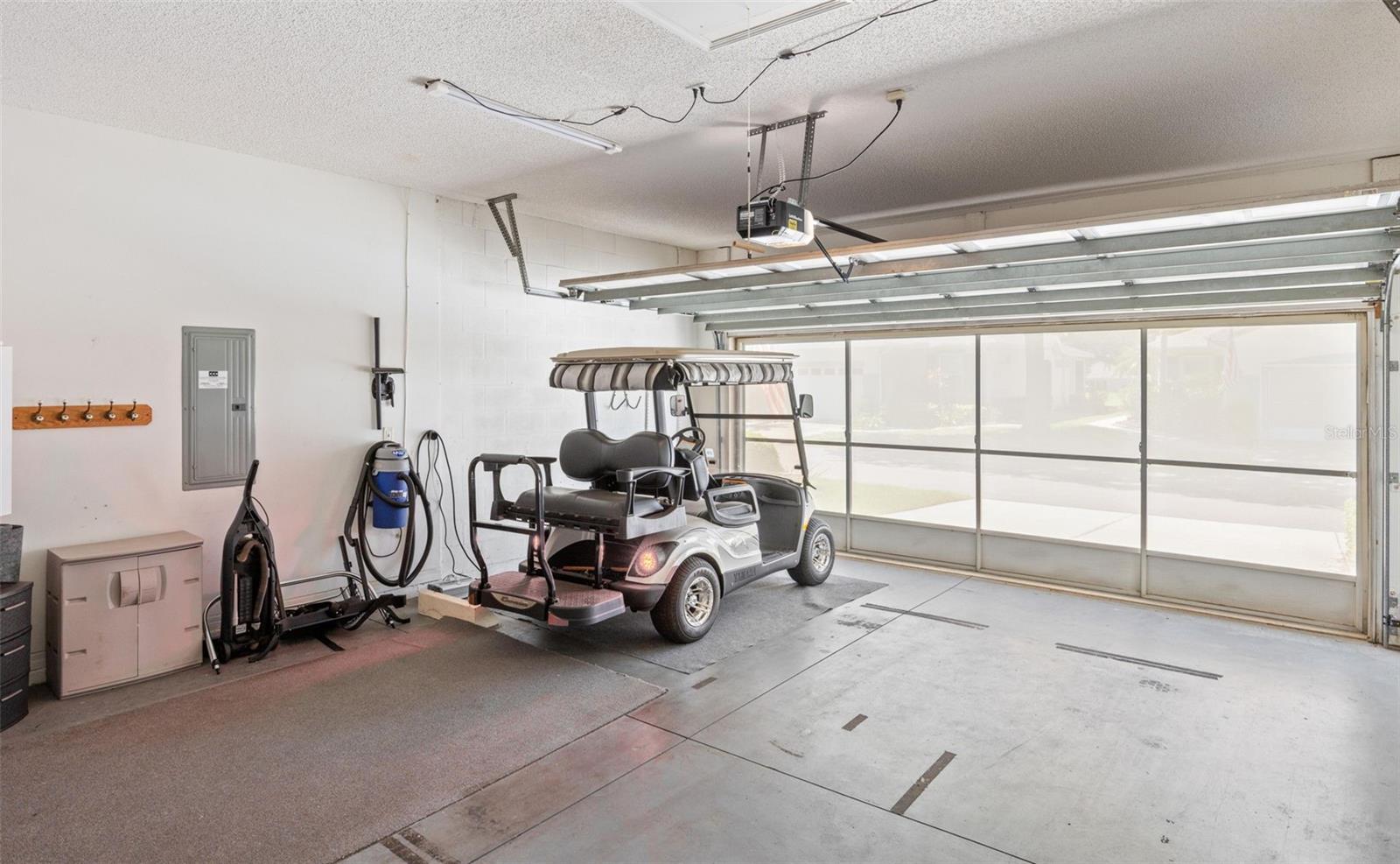 2129 ACADIA GREENS DR, SUN CITY CENTER, FL, 33573