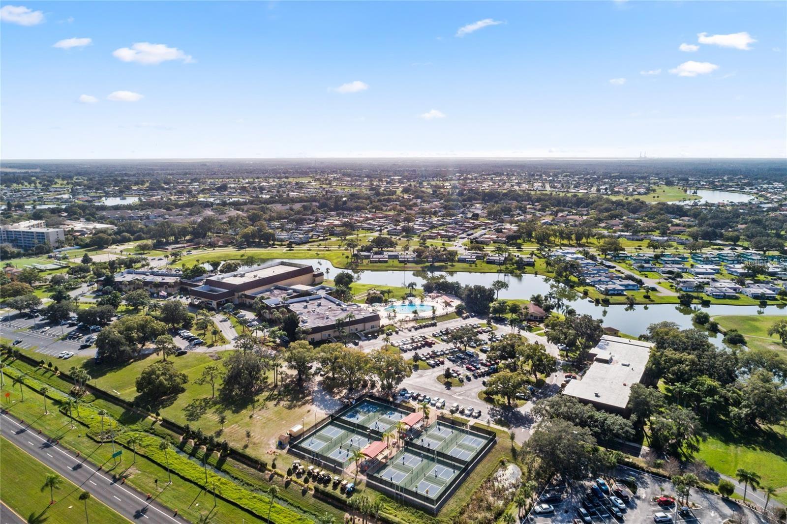2129 ACADIA GREENS DR, SUN CITY CENTER, FL, 33573