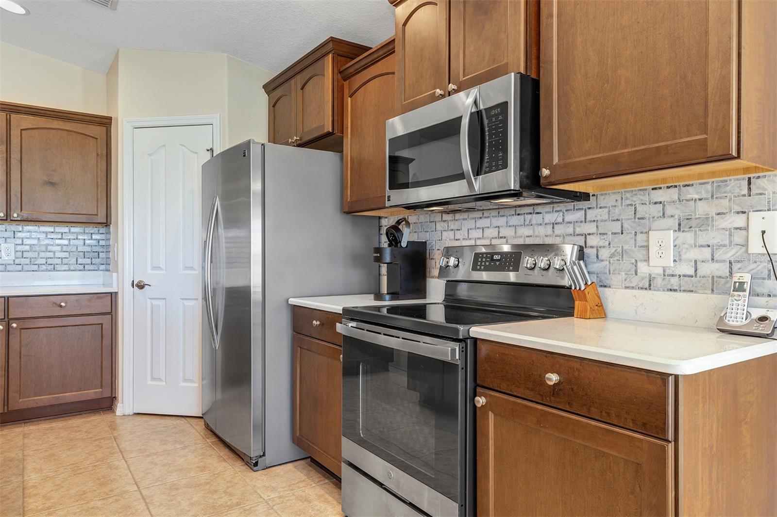 27103 ROANOKE DR, LEESBURG, FL, 34748