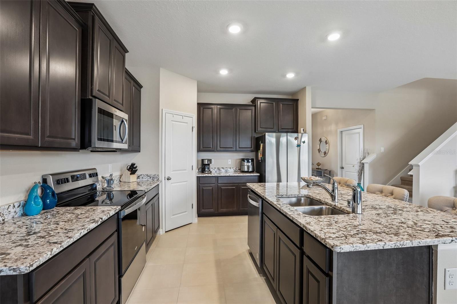 16976 OVAL RUM DR, WIMAUMA, FL, 33598