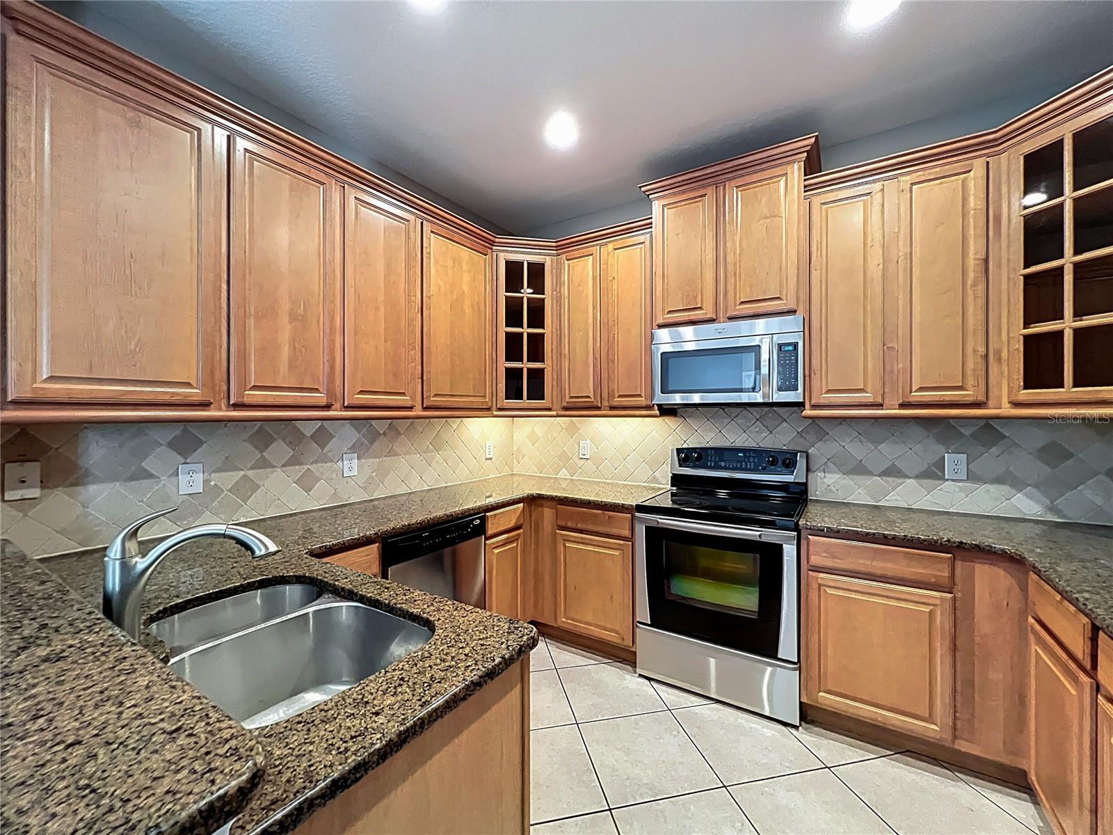 679 CANYON STONE CIR, LAKE MARY, FL, 32746