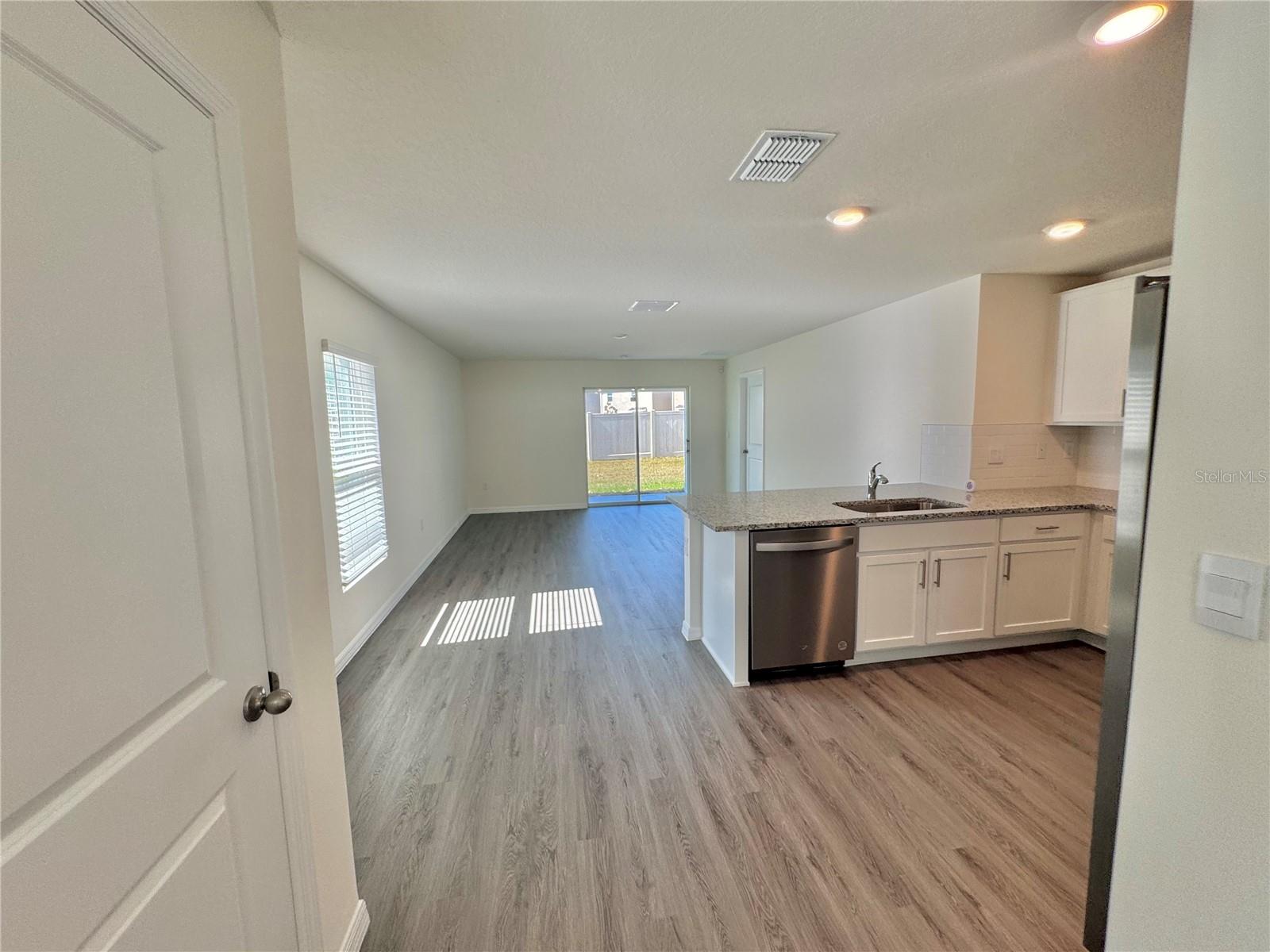 36100 SUNFLOWER HILL DR, ZEPHYRHILLS, FL, 33541