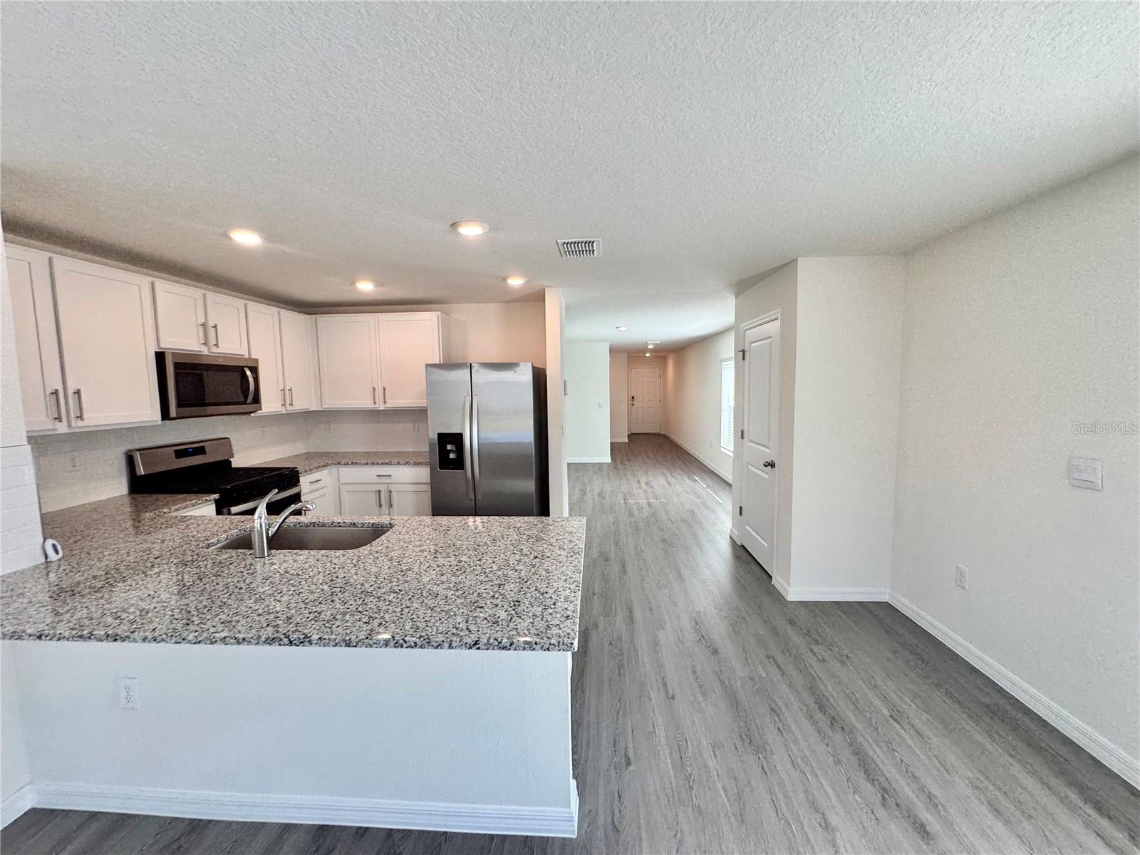 36100 SUNFLOWER HILL DR, ZEPHYRHILLS, FL, 33541