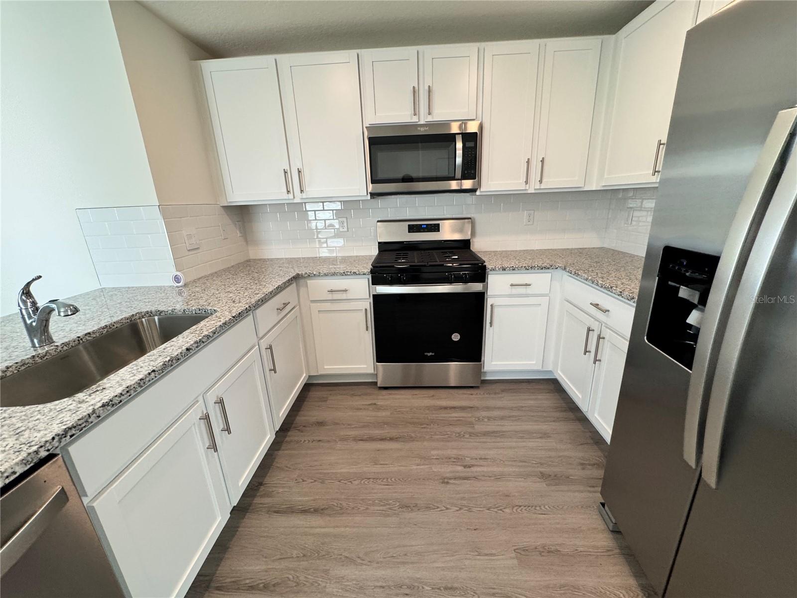 36100 SUNFLOWER HILL DR, ZEPHYRHILLS, FL, 33541