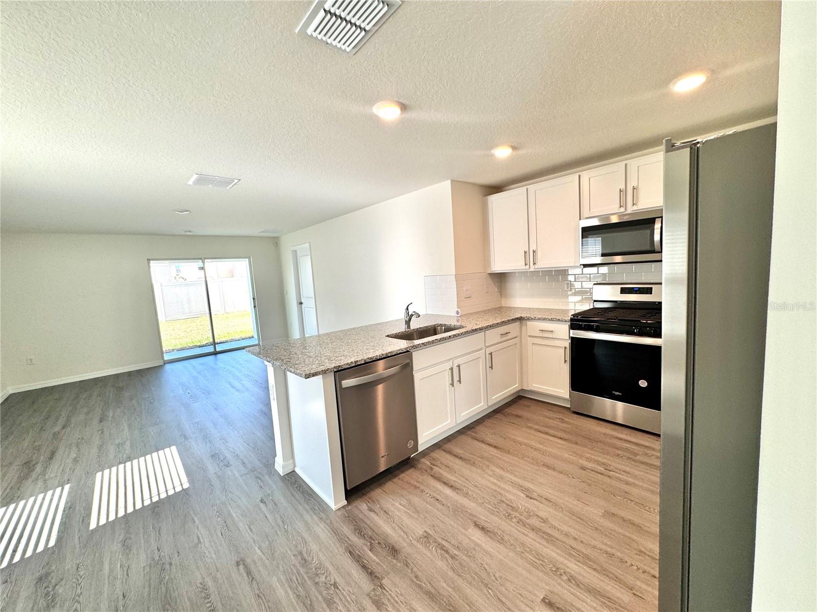 36100 SUNFLOWER HILL DR, ZEPHYRHILLS, FL, 33541
