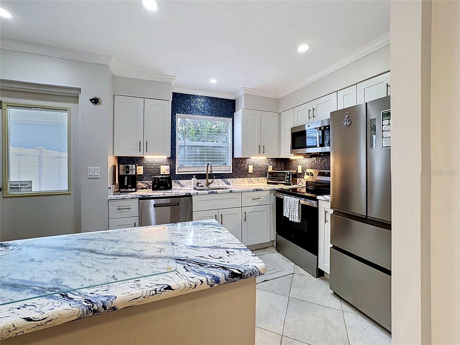 120 52ND ST, HOLMES BEACH, FL, 34217