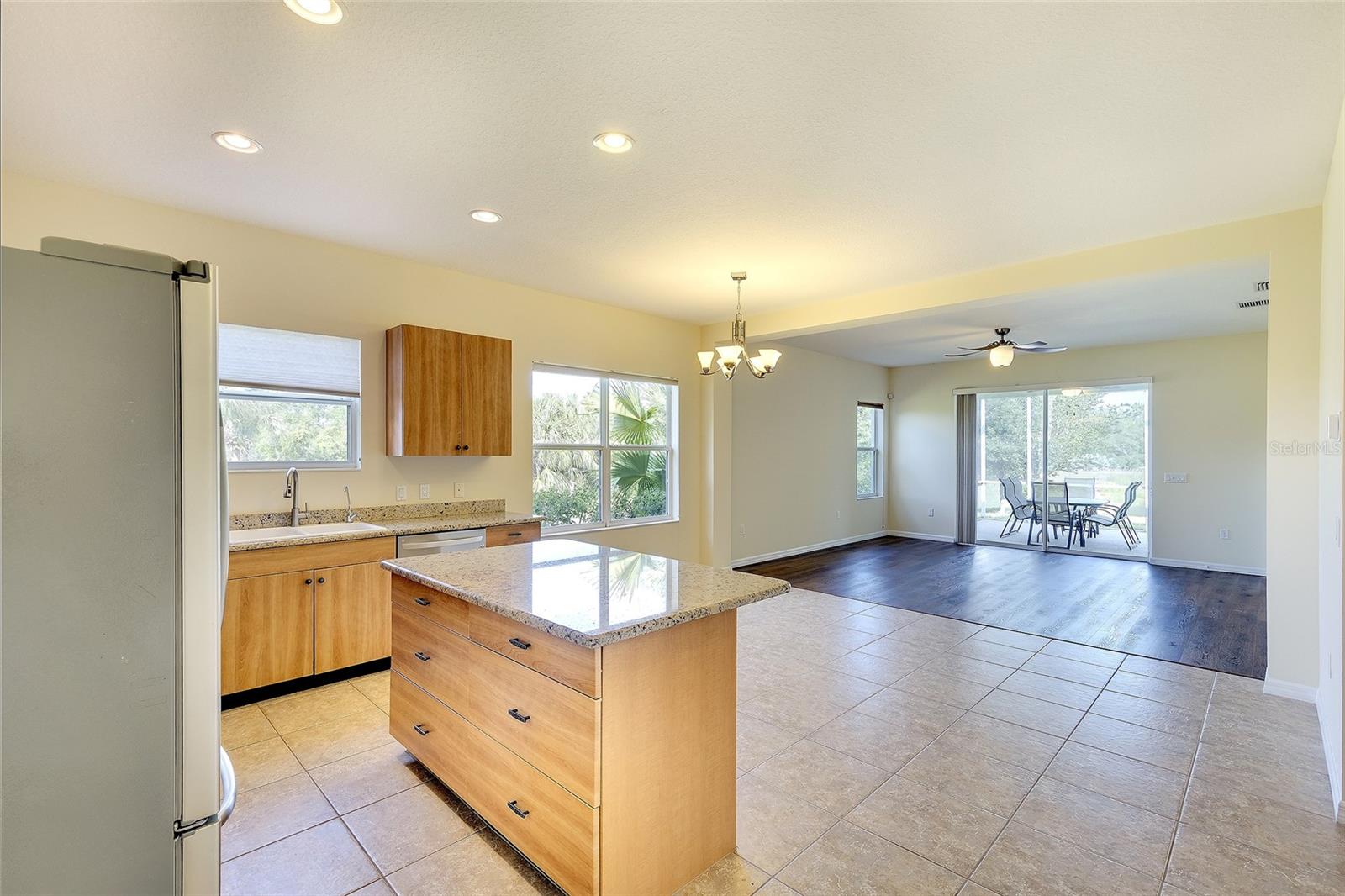 1450 BLUE HORIZON CIR, BRADENTON, FL, 34208