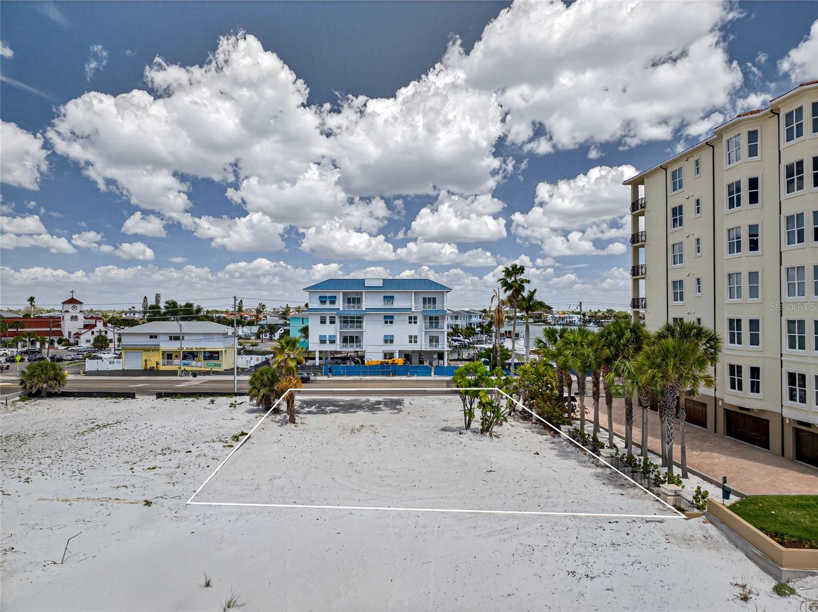 13642 GULF BLVD, MADEIRA BEACH, FL, 33708