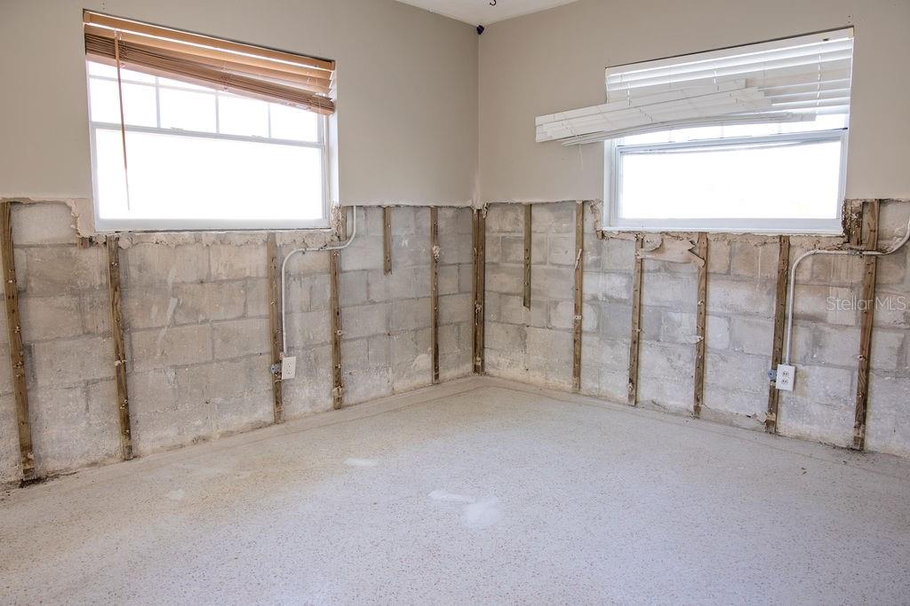 10126 E 4TH ST E, TREASURE ISLAND, FL, 33706