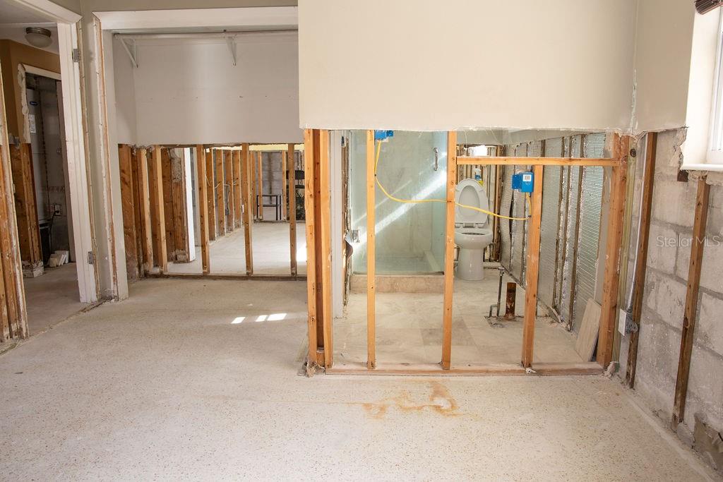 10126 E 4TH ST E, TREASURE ISLAND, FL, 33706