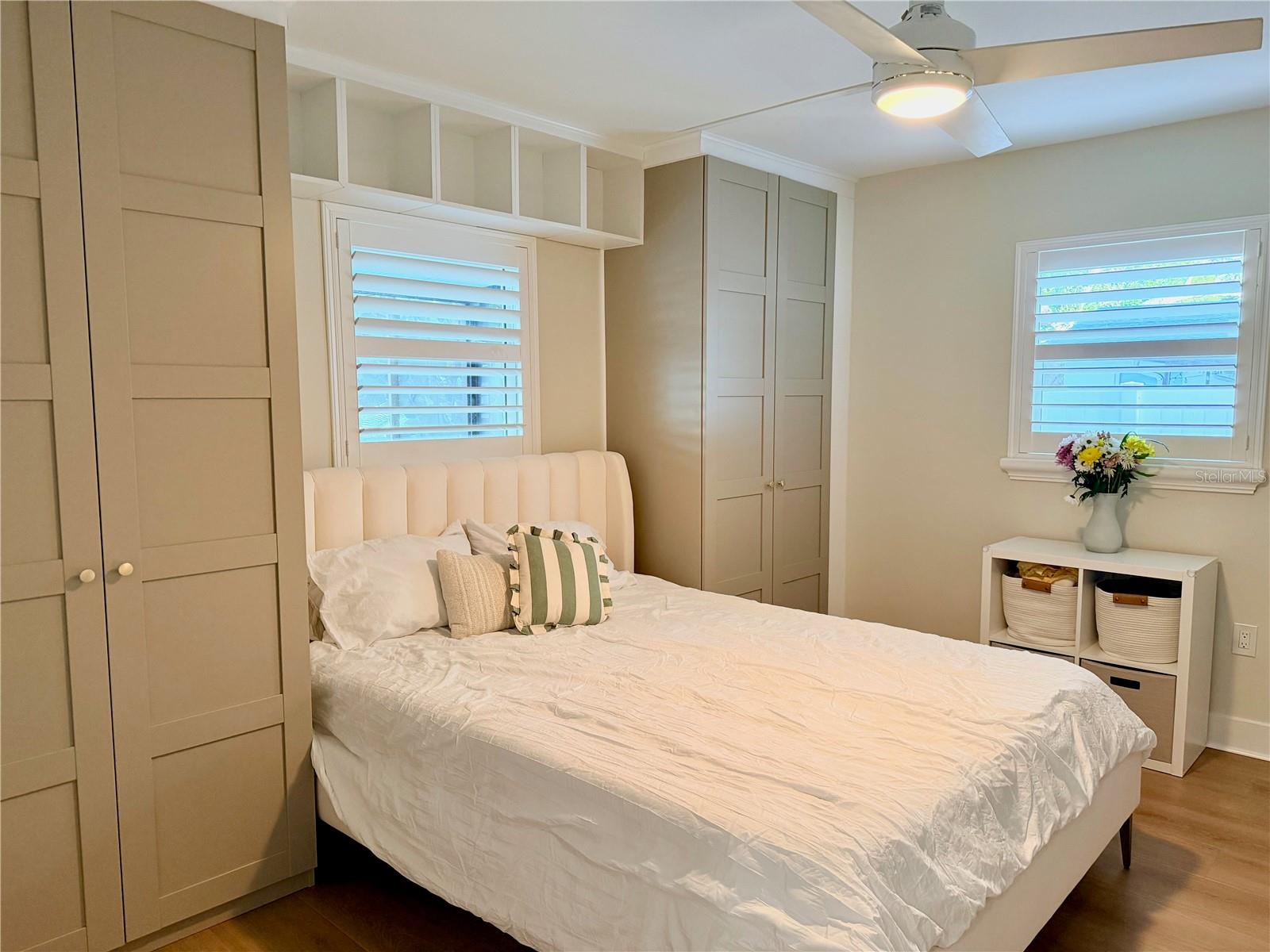6073 TANGLEWOOD DR NE, ST PETERSBURG, FL, 33703