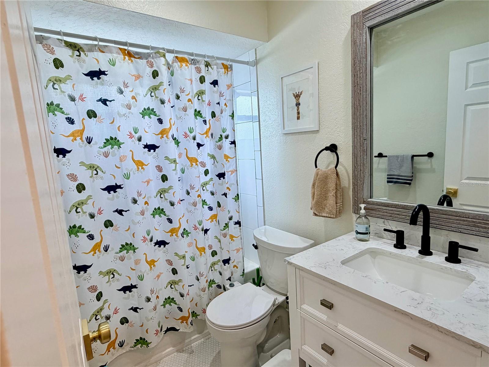 6073 TANGLEWOOD DR NE, ST PETERSBURG, FL, 33703