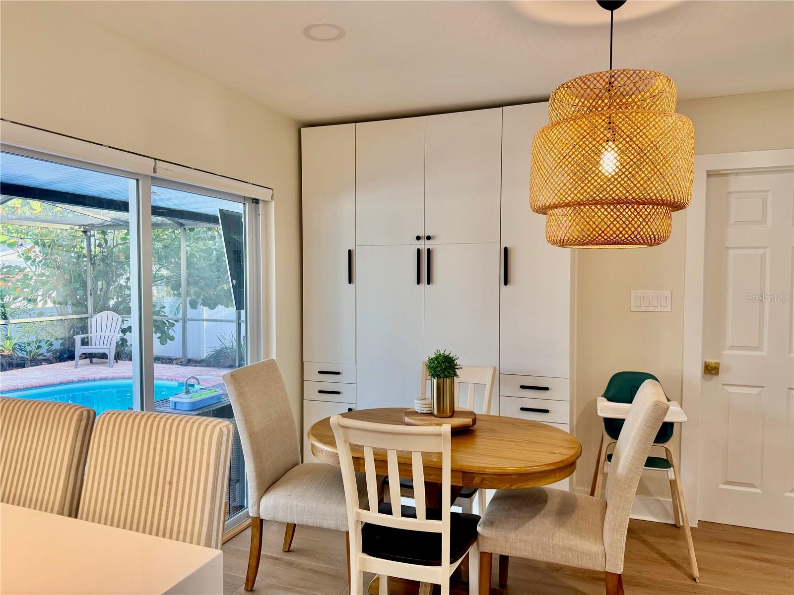 6073 TANGLEWOOD DR NE, ST PETERSBURG, FL, 33703