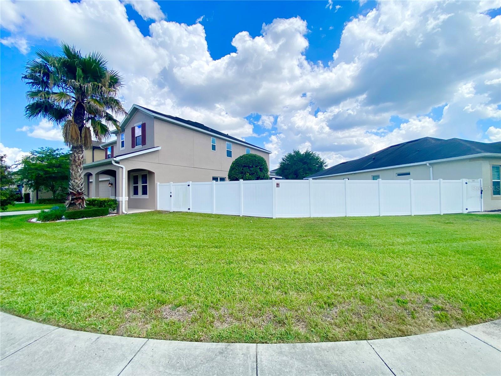 1015 GRAND HILLTOP DR, APOPKA, FL, 32703