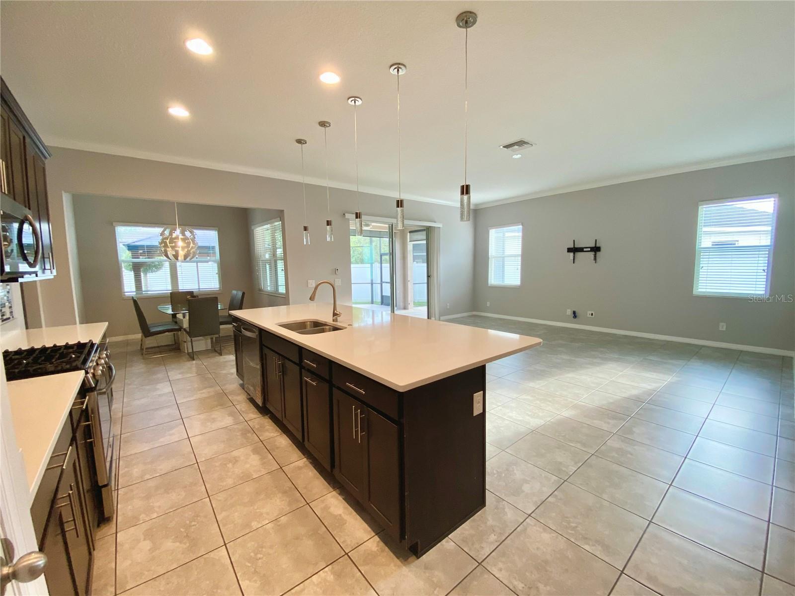 1015 GRAND HILLTOP DR, APOPKA, FL, 32703