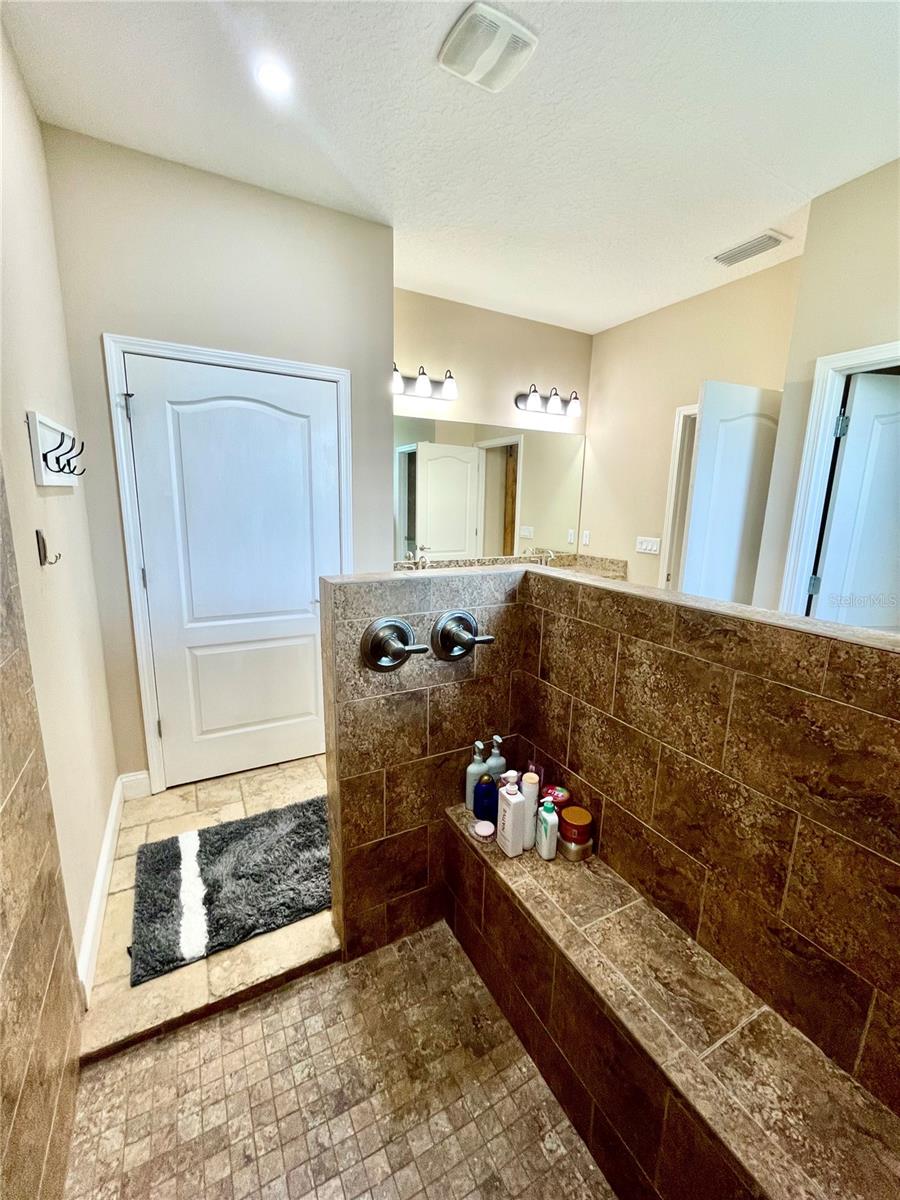 15 N SENSENEY, PALM COAST, FL, 32164