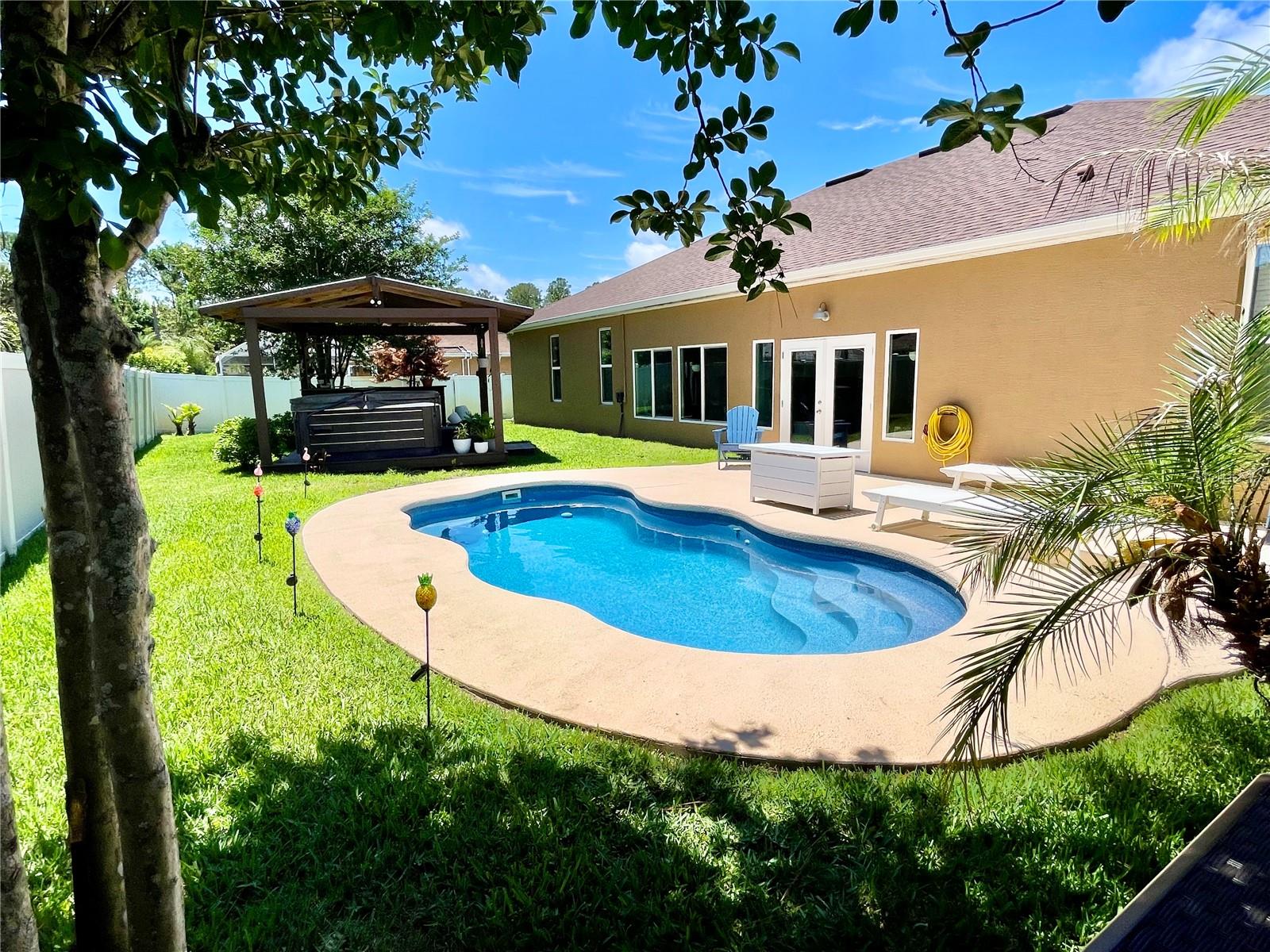 15 N SENSENEY, PALM COAST, FL, 32164