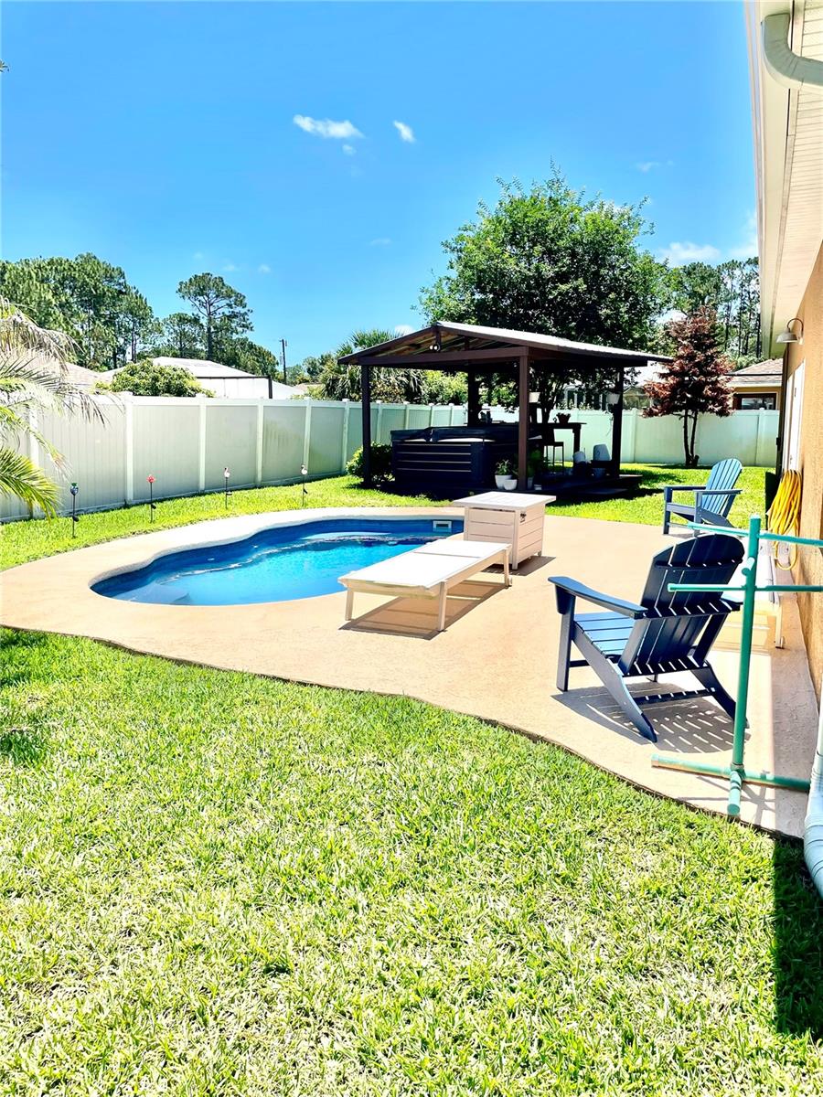 15 N SENSENEY, PALM COAST, FL, 32164