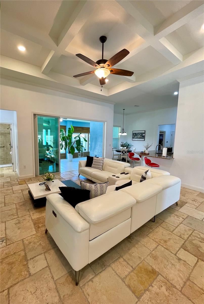 15 N SENSENEY, PALM COAST, FL, 32164