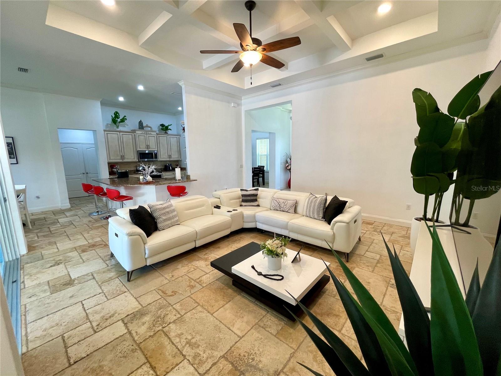 15 N SENSENEY, PALM COAST, FL, 32164