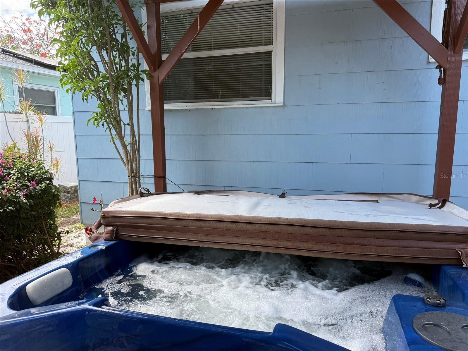 1428 38TH AVE N, ST PETERSBURG, FL, 33704