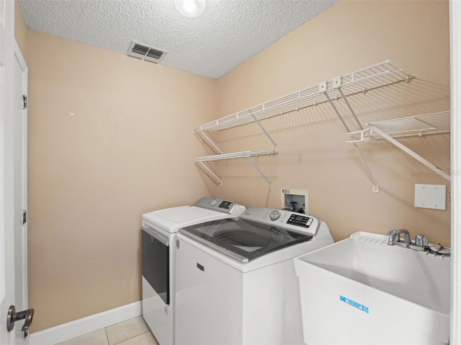 2394 HUNTINGDALE LN, OVIEDO, FL, 32765