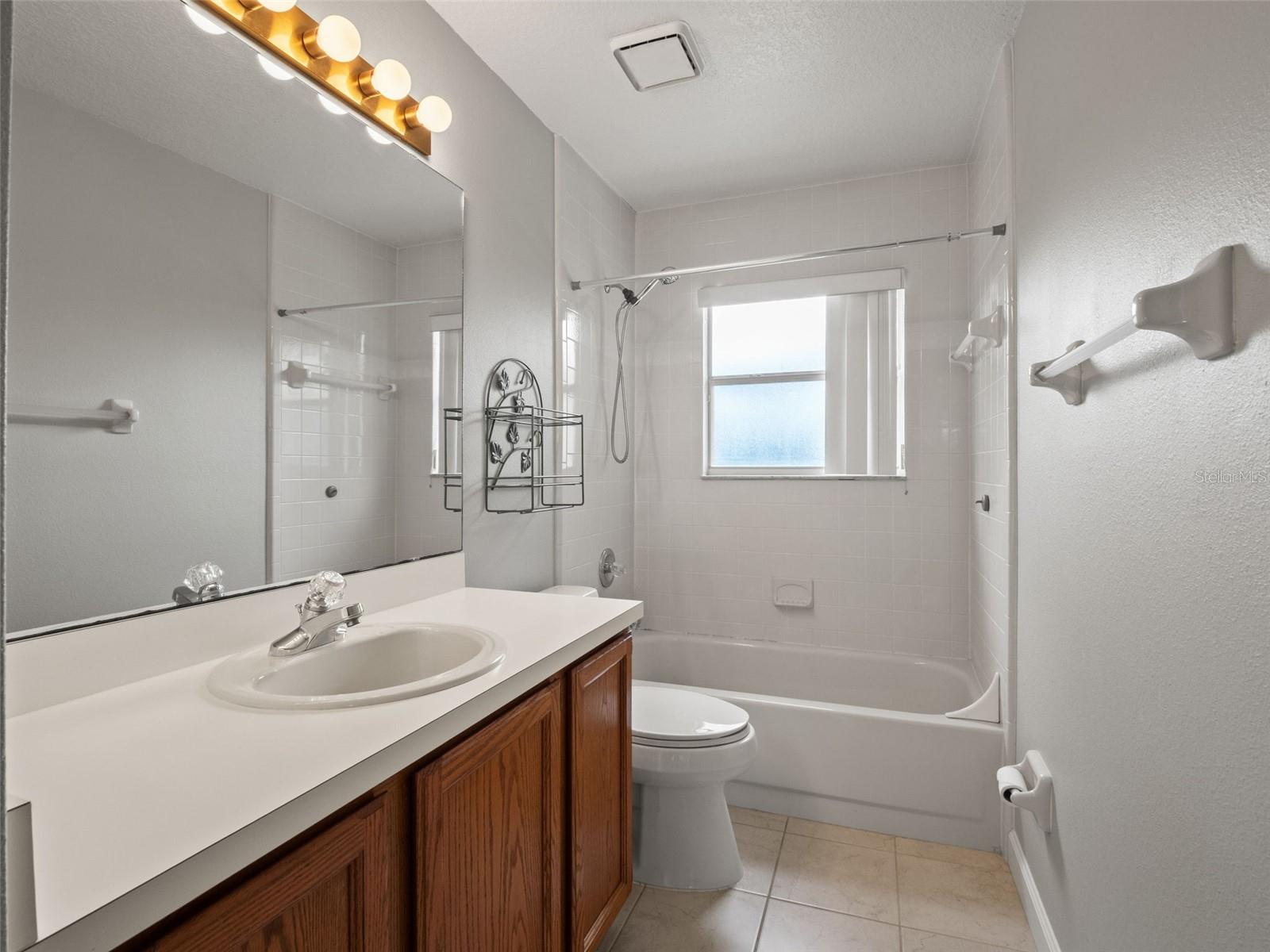 2394 HUNTINGDALE LN, OVIEDO, FL, 32765