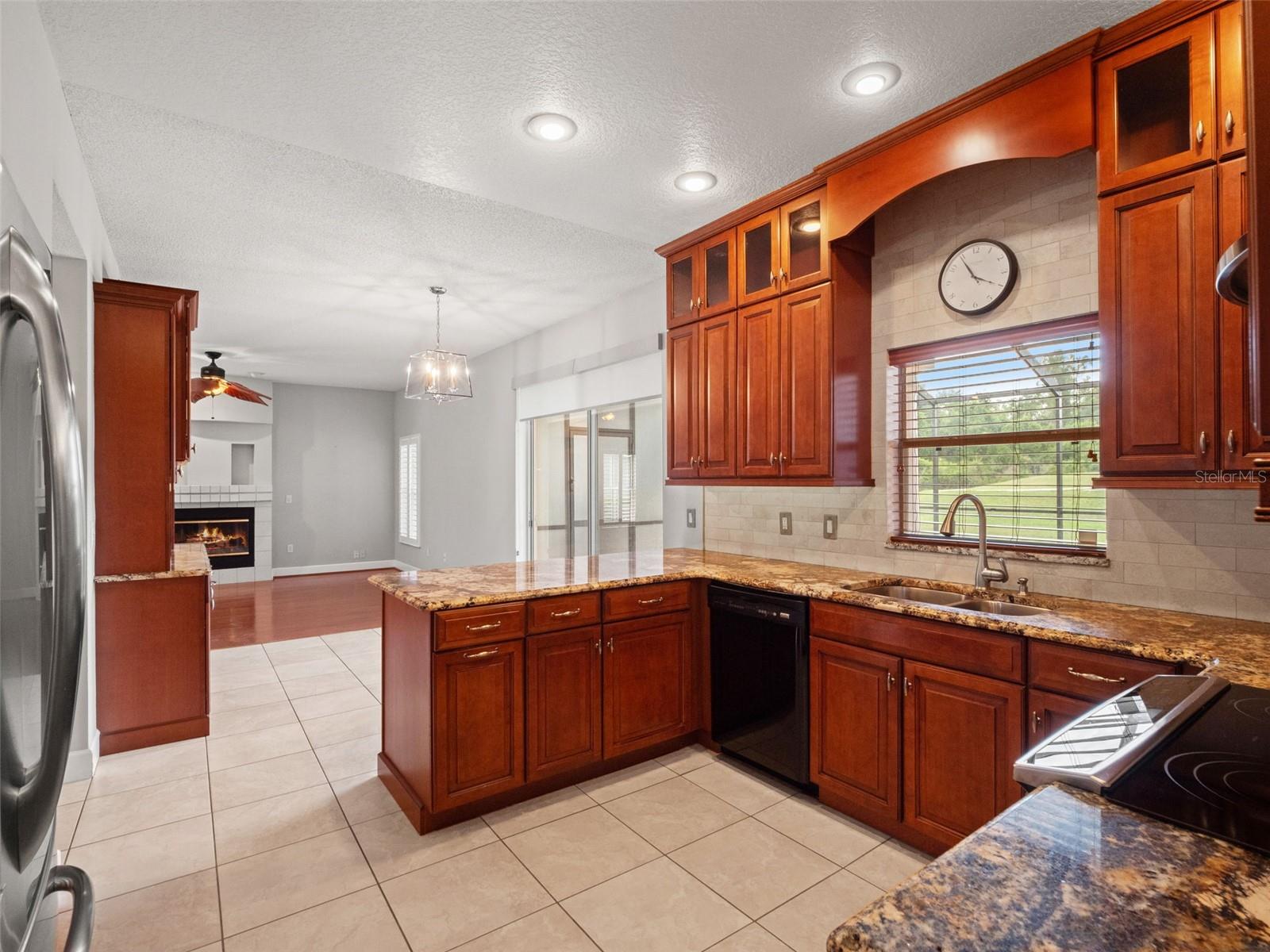 2394 HUNTINGDALE LN, OVIEDO, FL, 32765